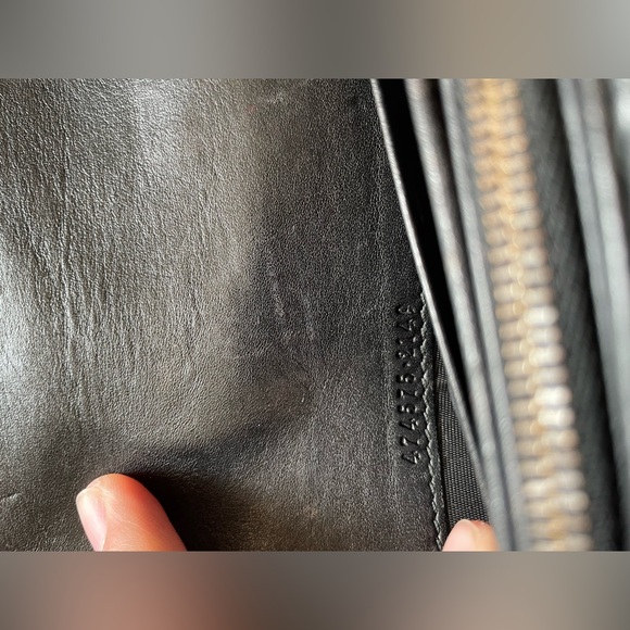 Authentic Gucci Marmont GG Chevron Quilted Leather Black Bag - Picture 9 of 16